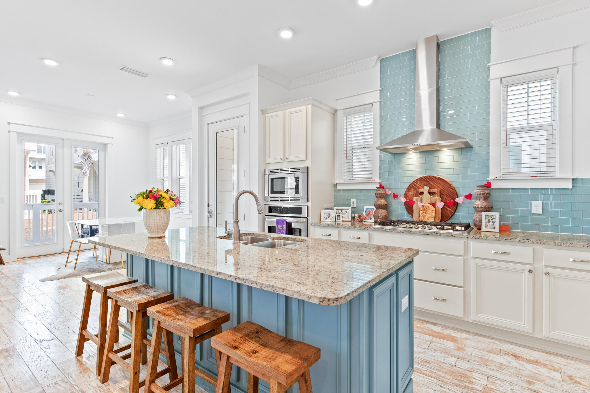 15 E Milestone Drive, UNIT B
