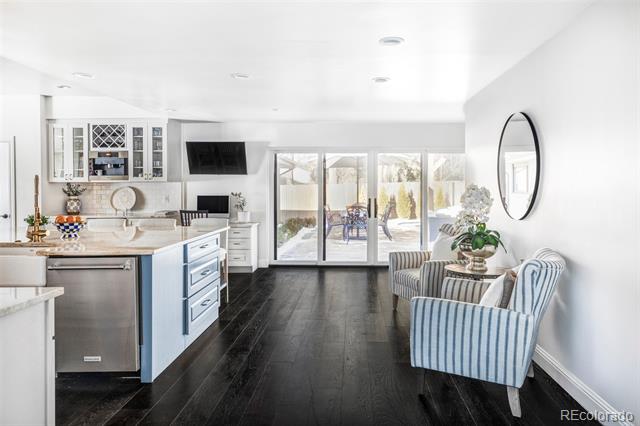 3330 S Columbine Circle