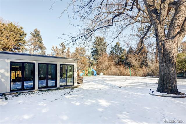 3330 S Columbine Circle