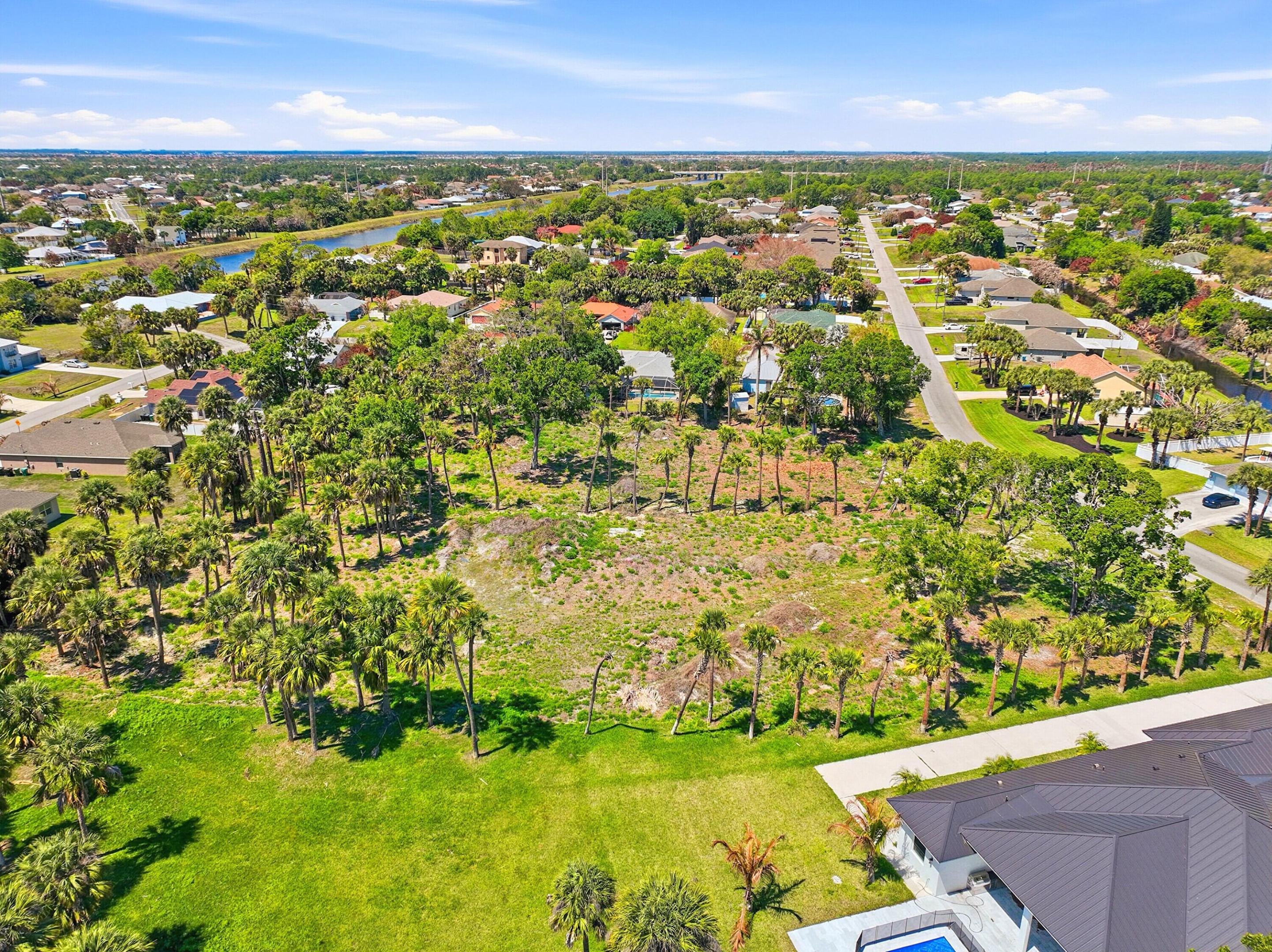 2008 SW Leafy Road, Port St. Lucie
