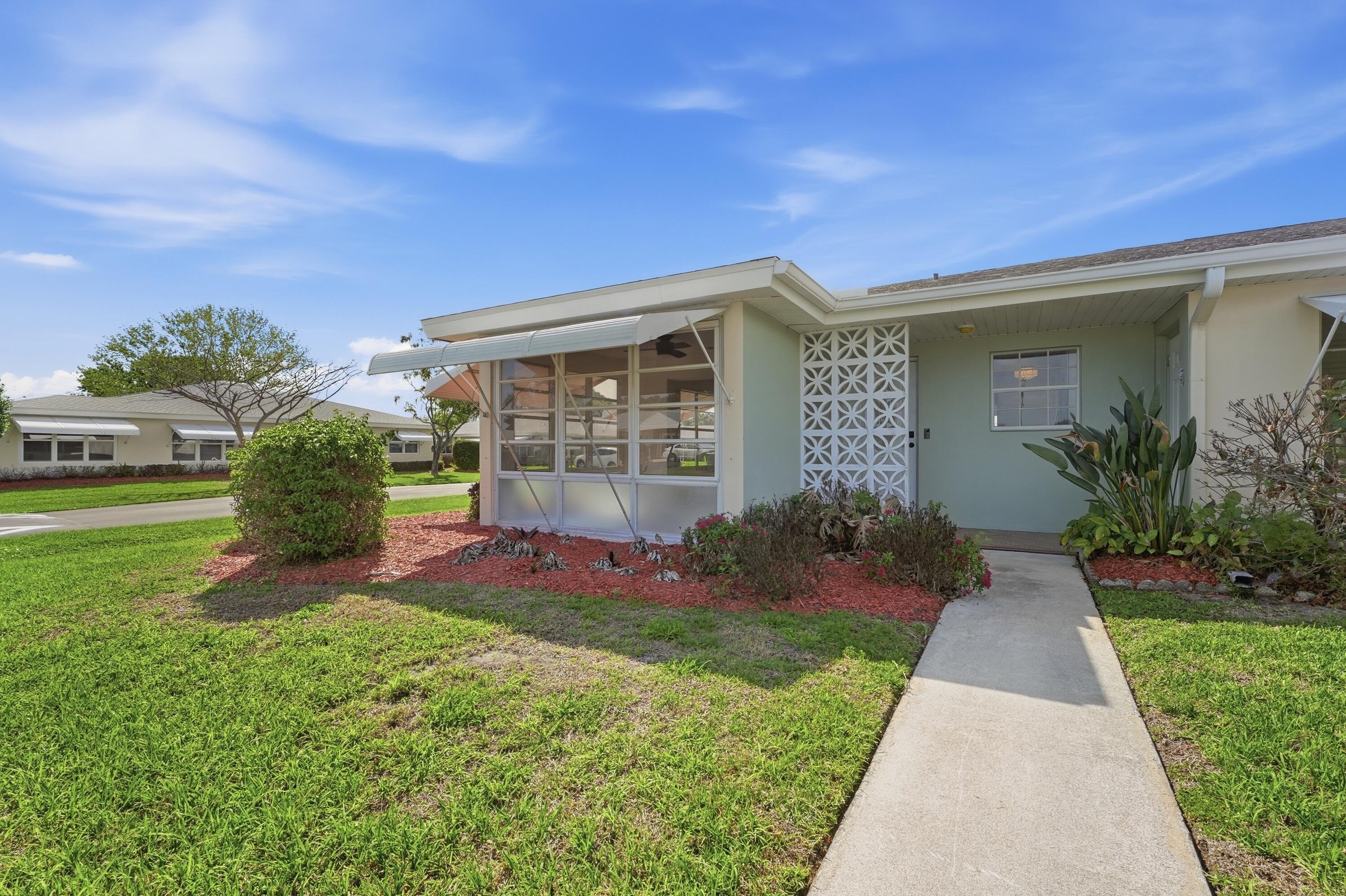 203 Manatee Lane A