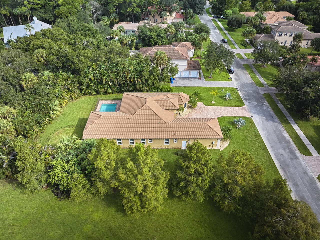 8300 SW Cattleya Drive