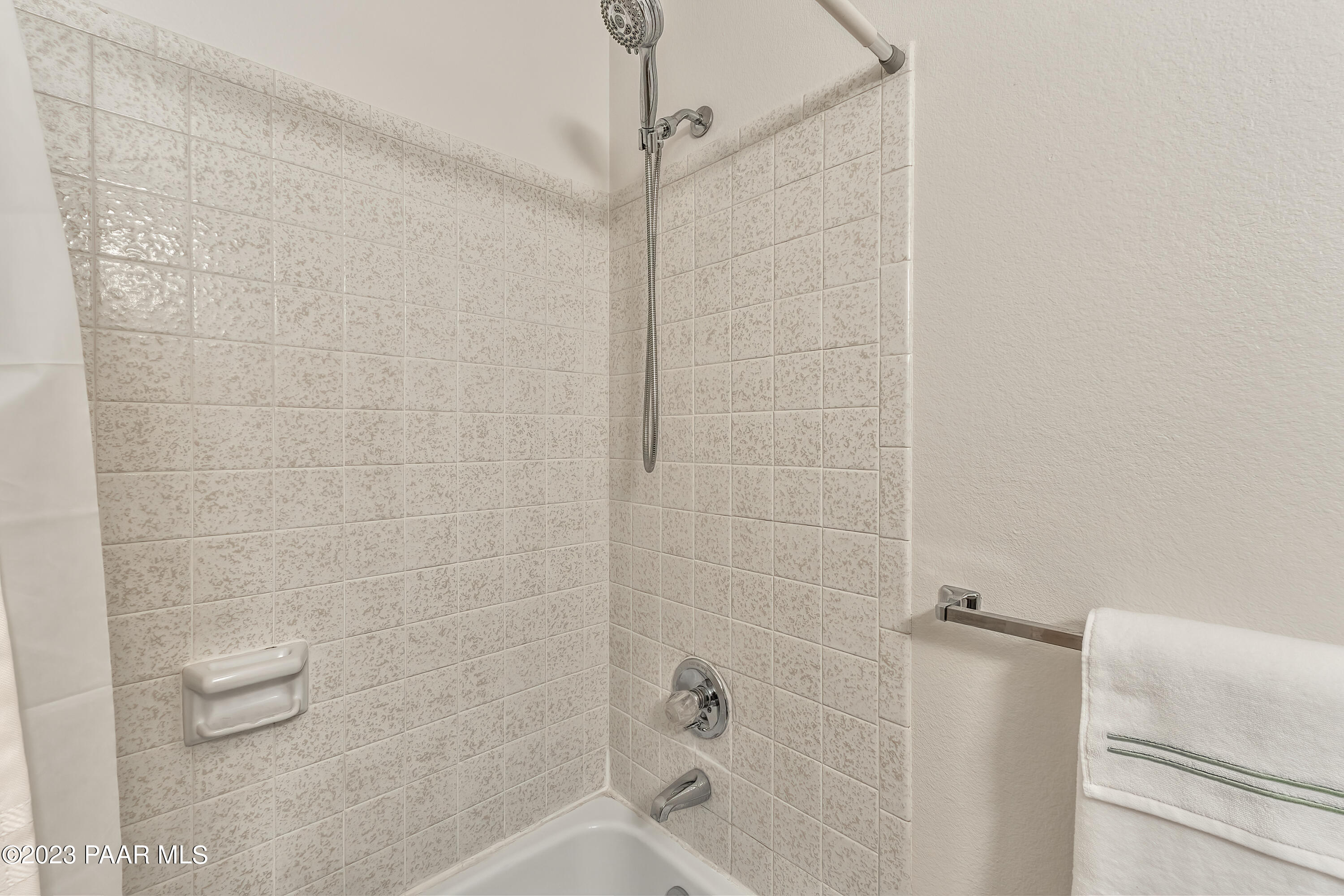 11050 E Manzanita Trail