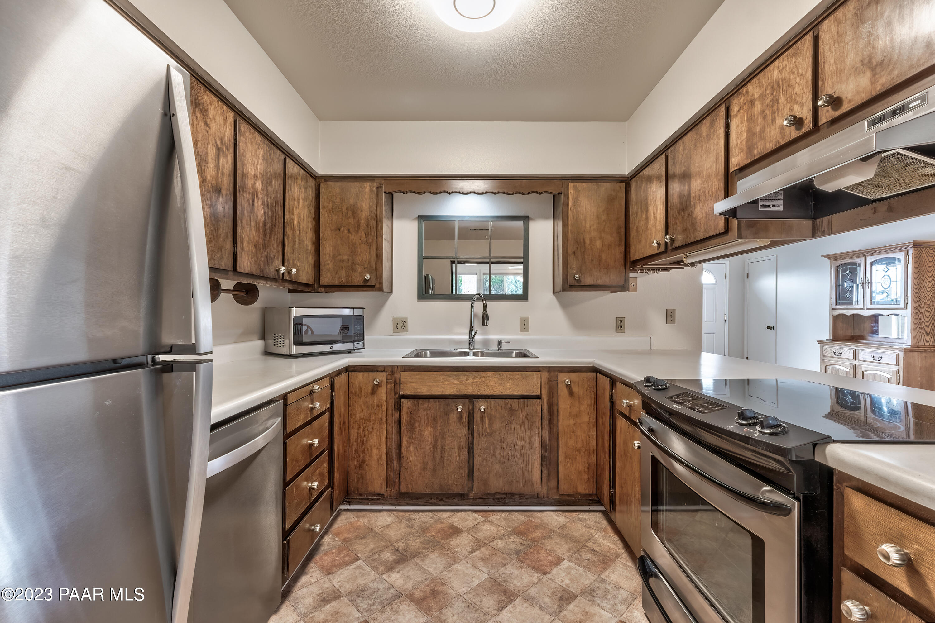11050 E Manzanita Trail