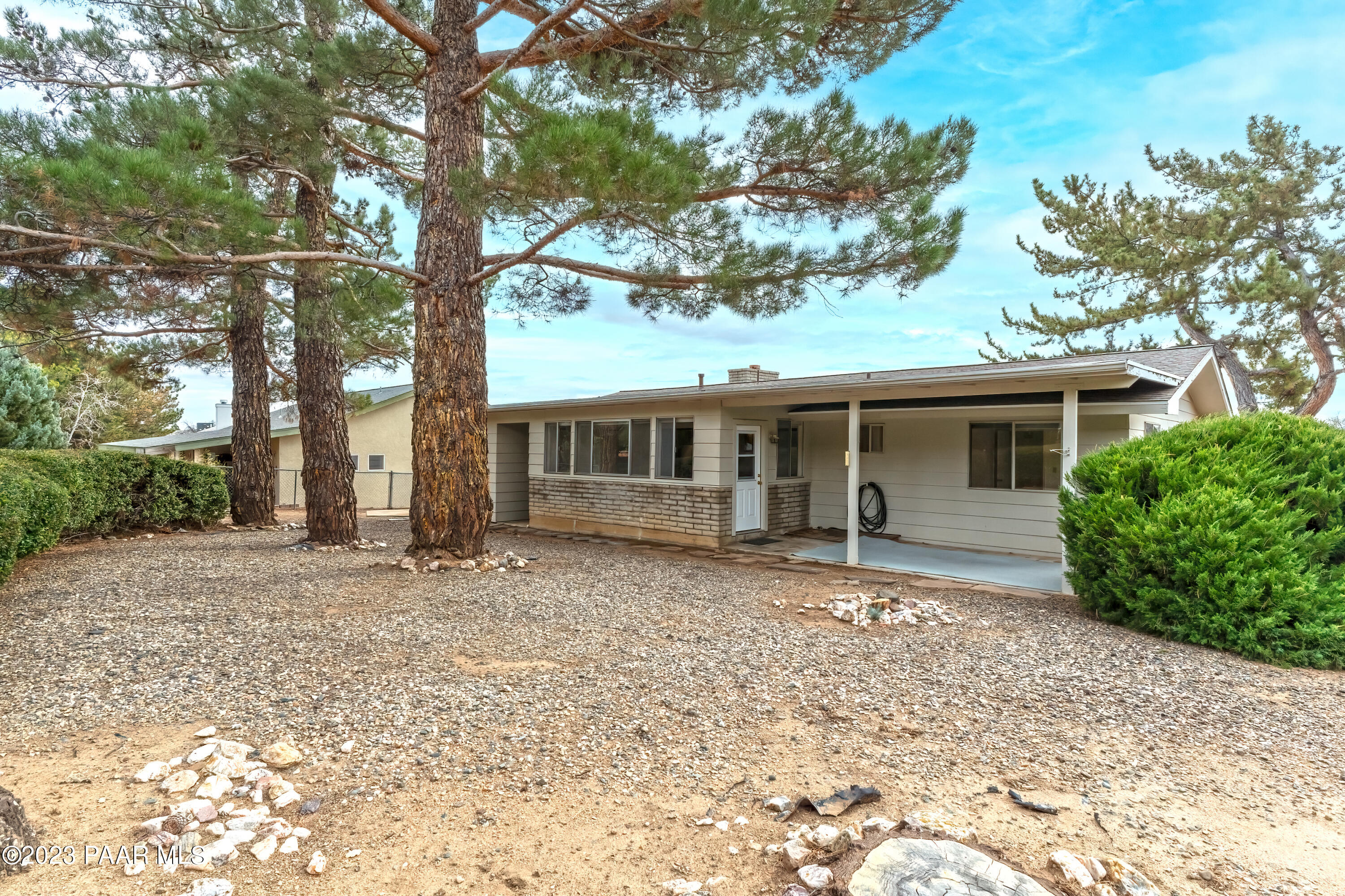 11050 E Manzanita Trail