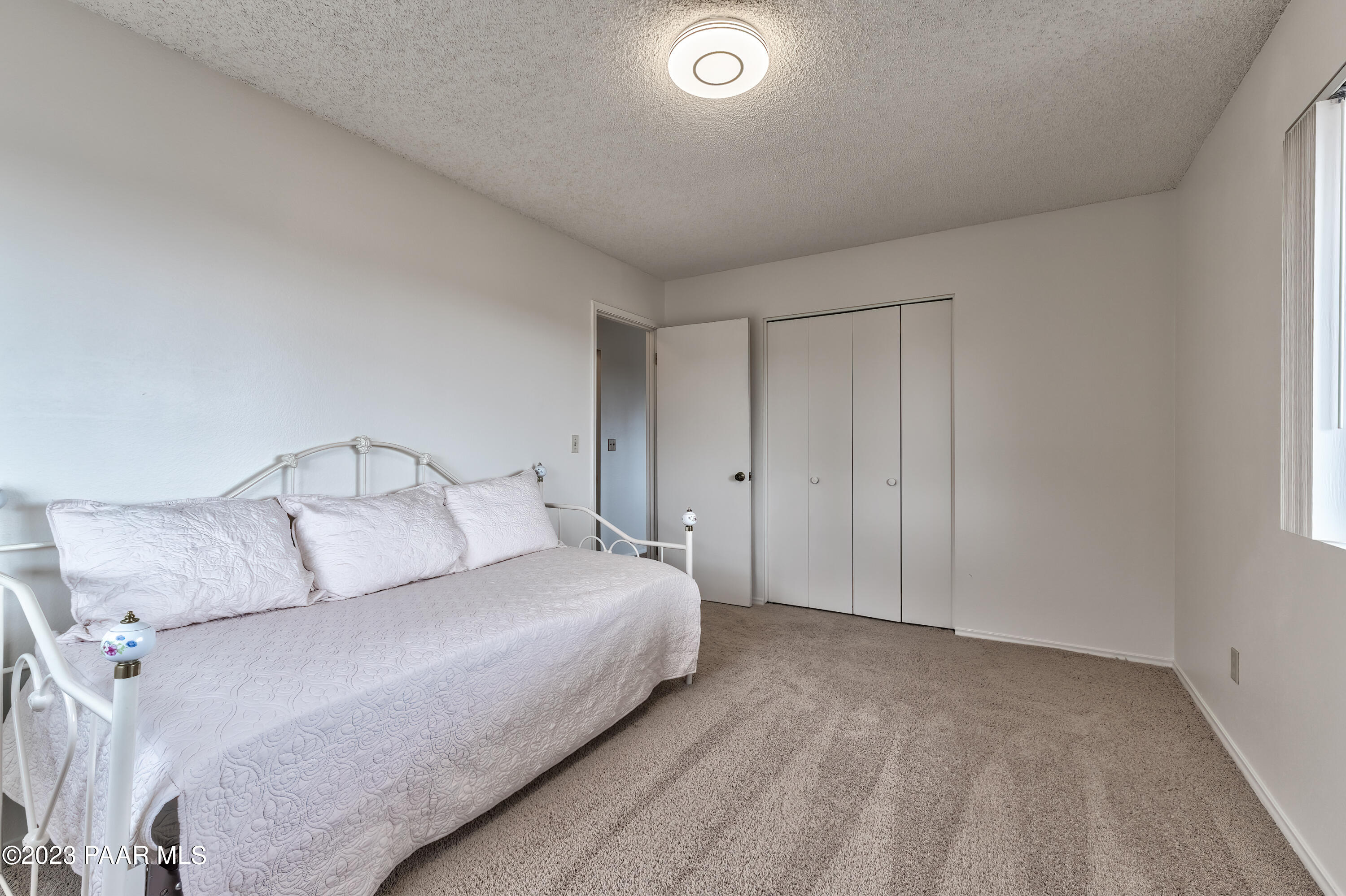 11050 E Manzanita Trail
