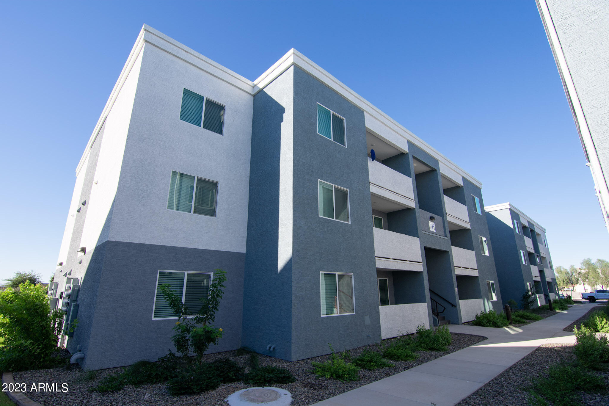 12925 W GREENWAY Road, 55