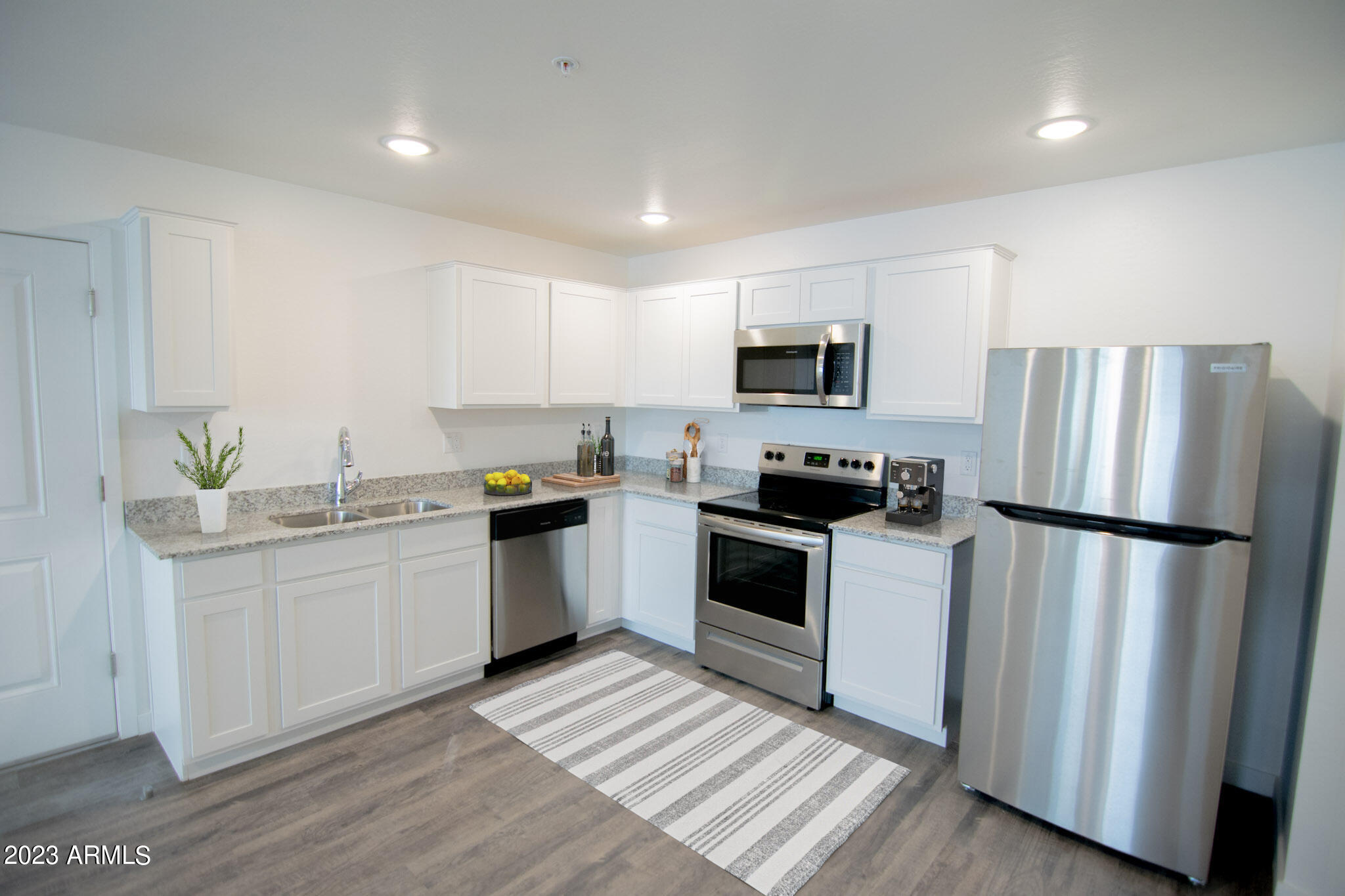 12925 W GREENWAY Road, 55