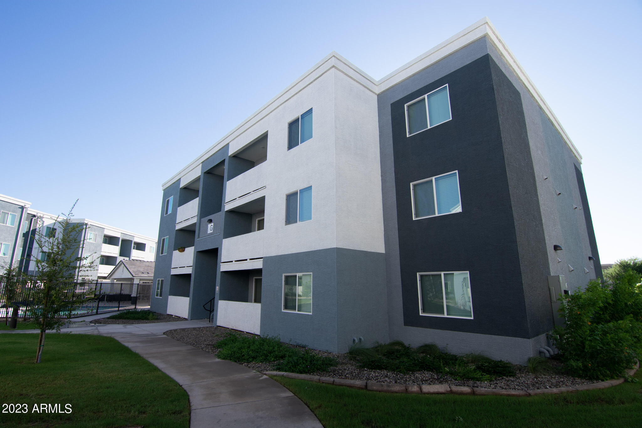 12925 W GREENWAY Road, 55