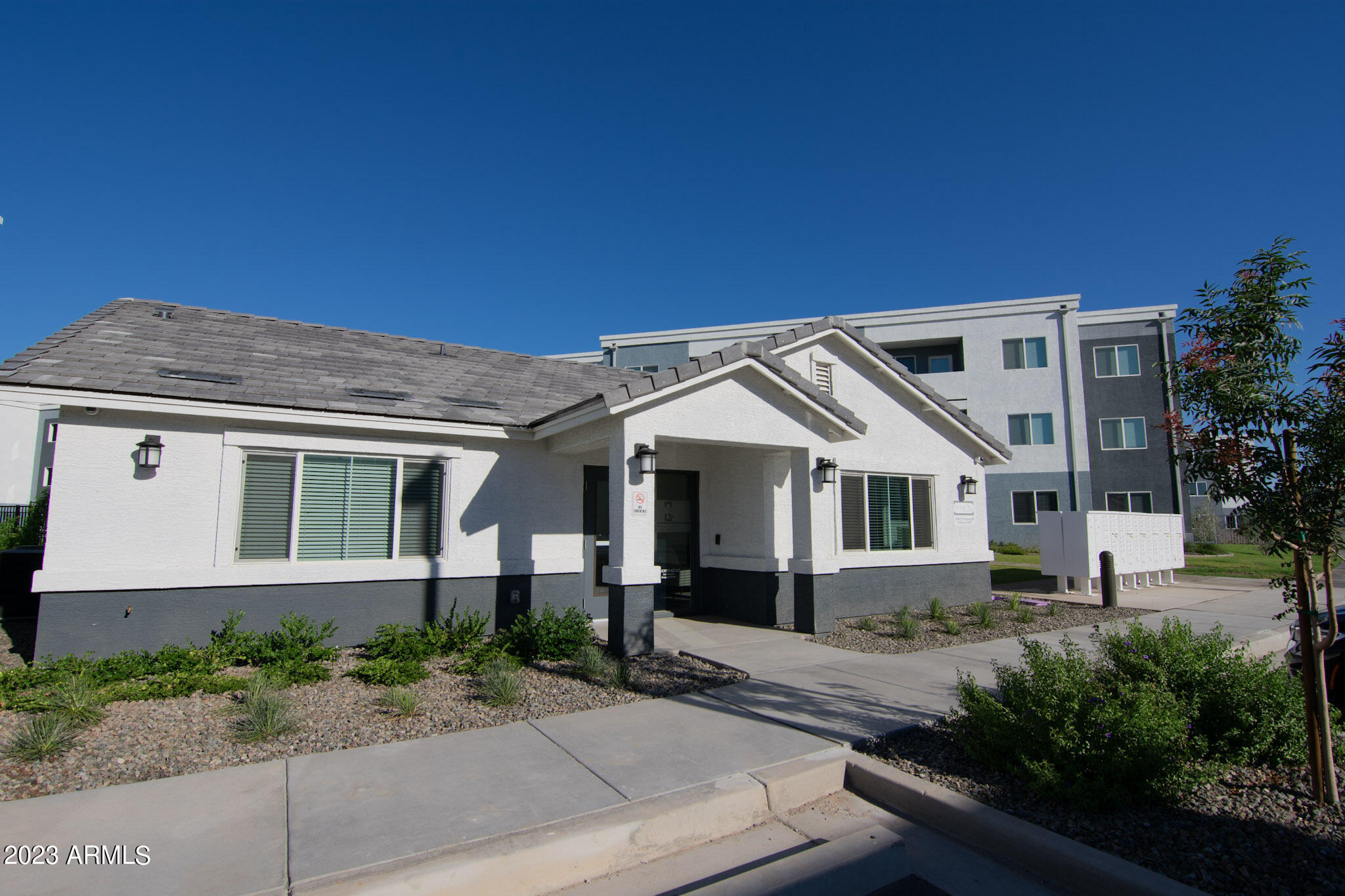 12925 W GREENWAY Road, 55