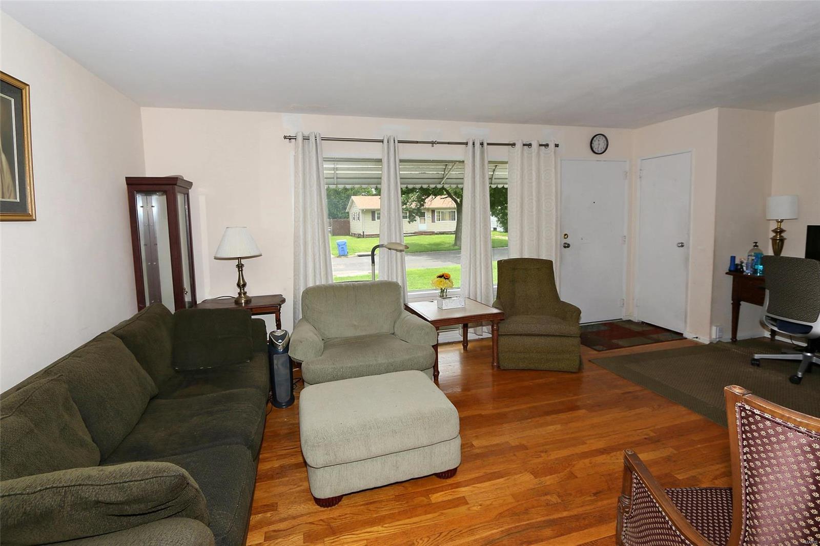 1675 Fernbrook Drive