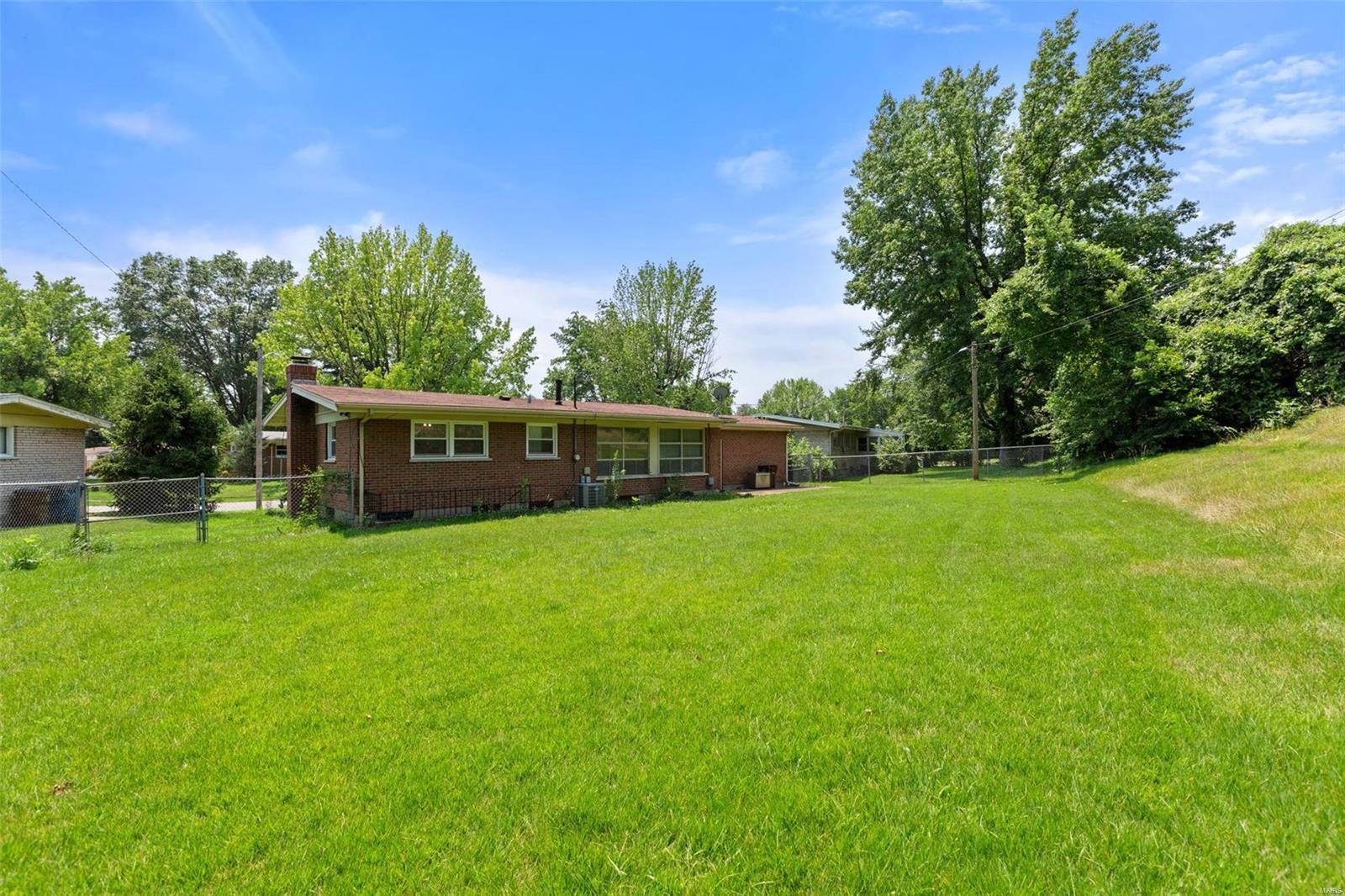 1533 Fir Drive