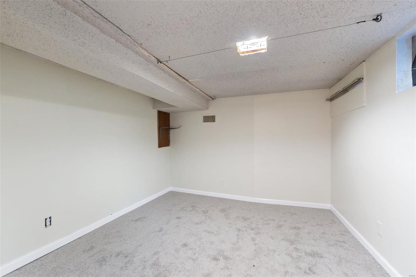 1533 Fir Drive