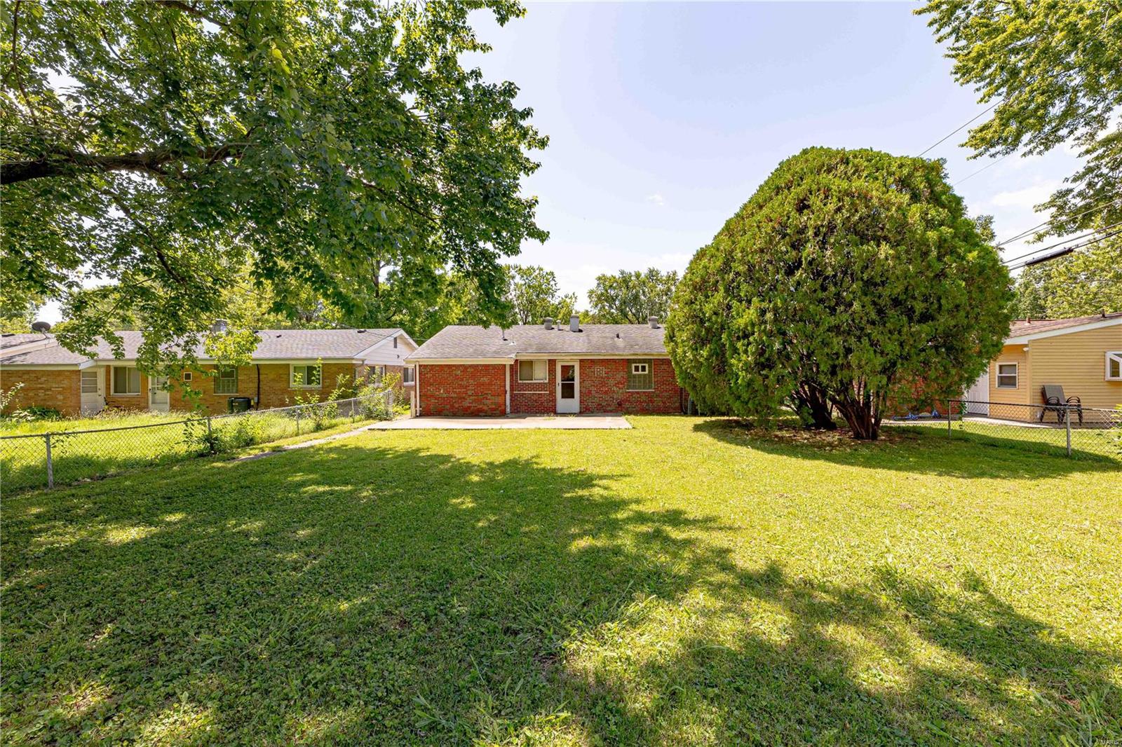 845 Lebon Drive