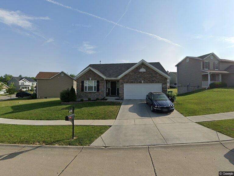 2462 Harbor Landings Circle