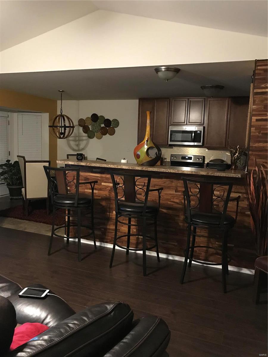 2462 Harbor Landings Circle