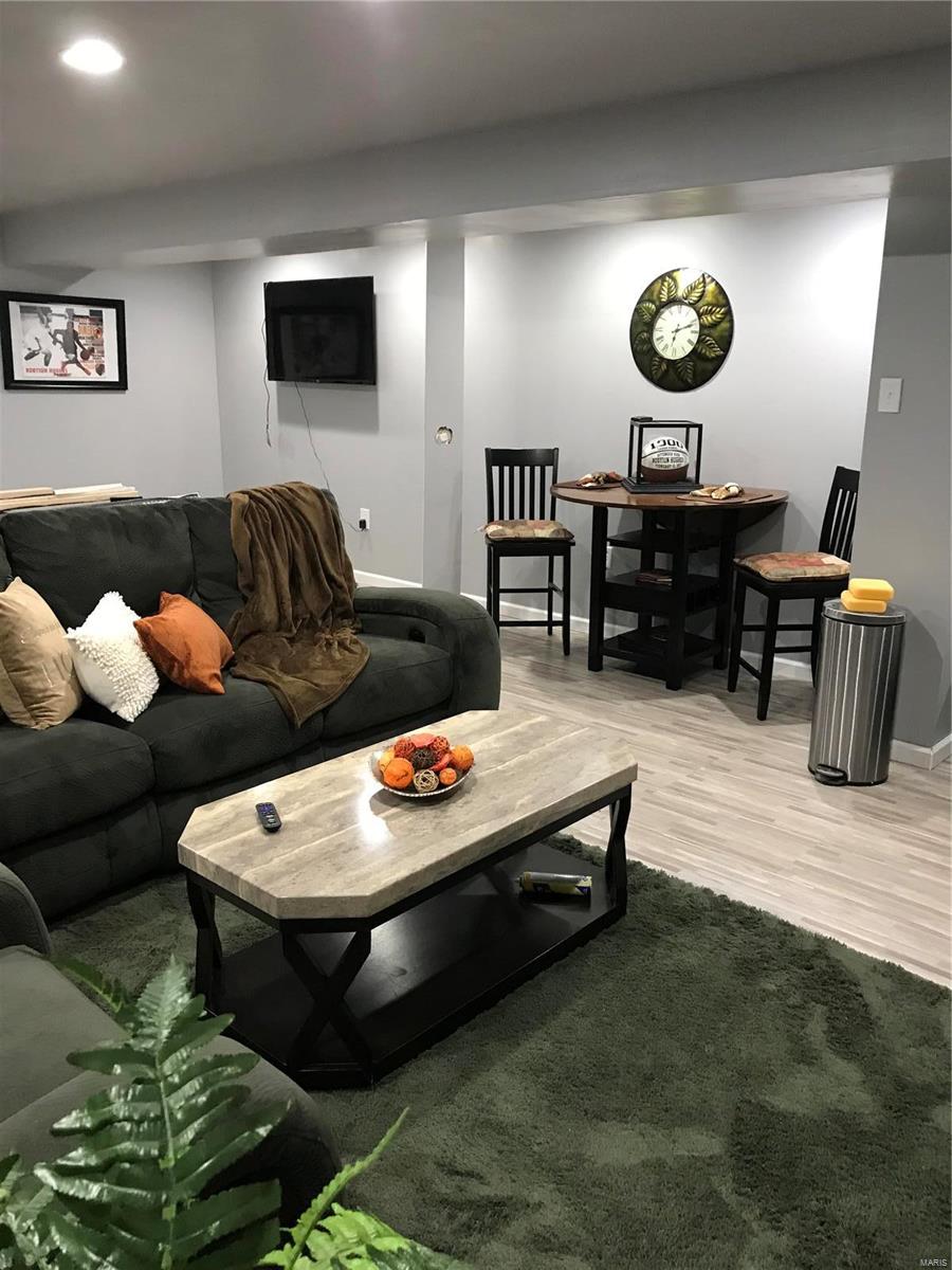 2462 Harbor Landings Circle