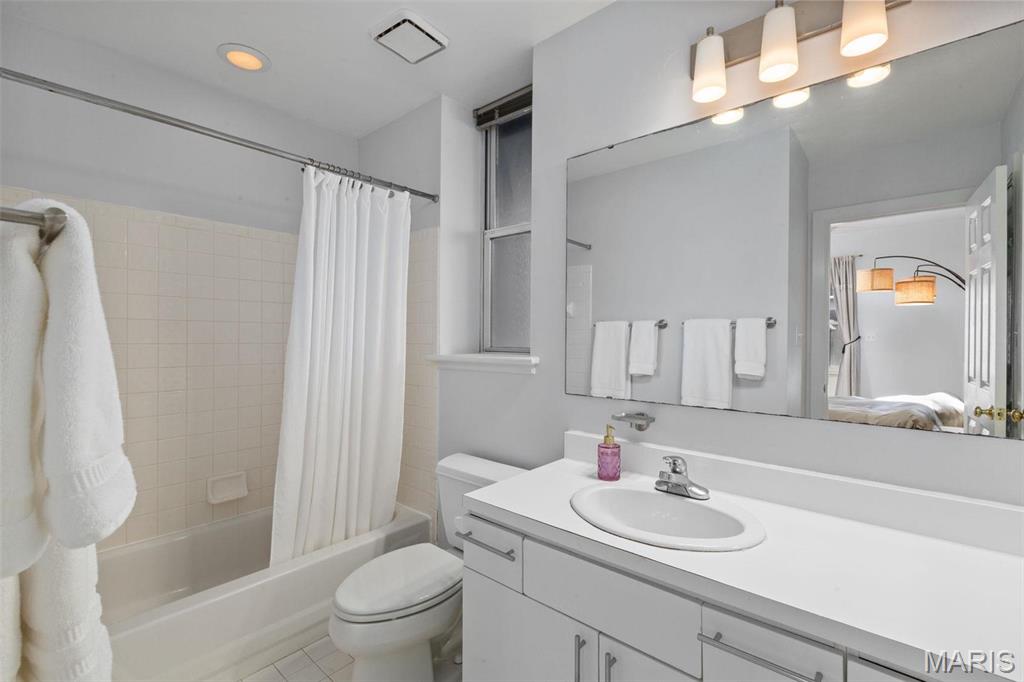 5900 Nina Place Unit: 1