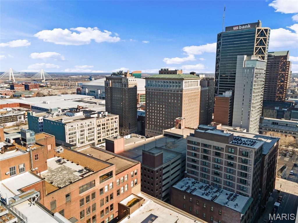 1010 Saint Charles Street Unit: 904