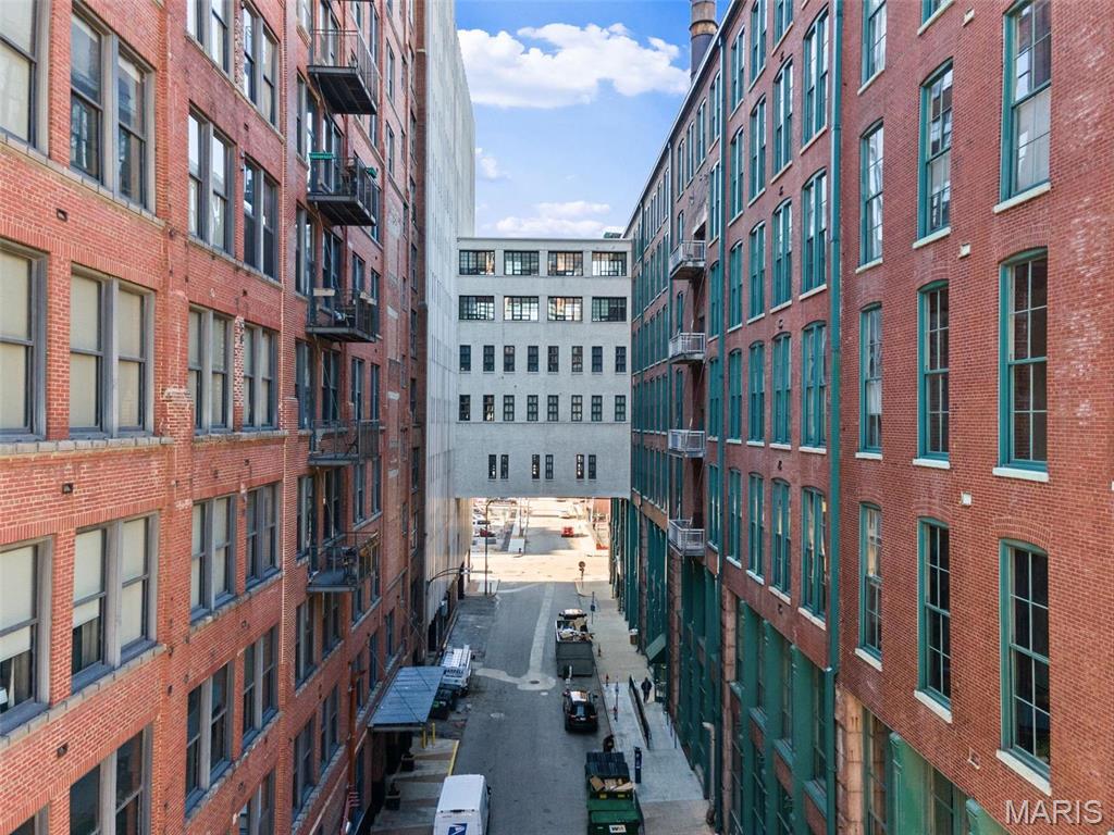 1010 Saint Charles Street Unit: 904