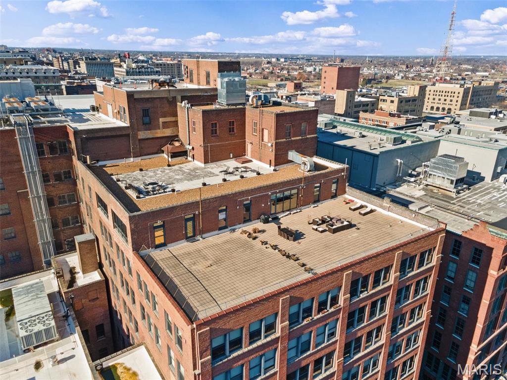 1010 Saint Charles Street Unit: 904