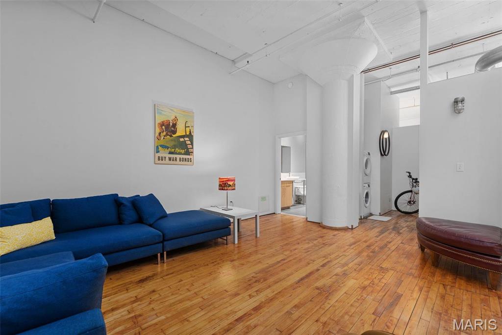 1010 Saint Charles Street Unit: 904