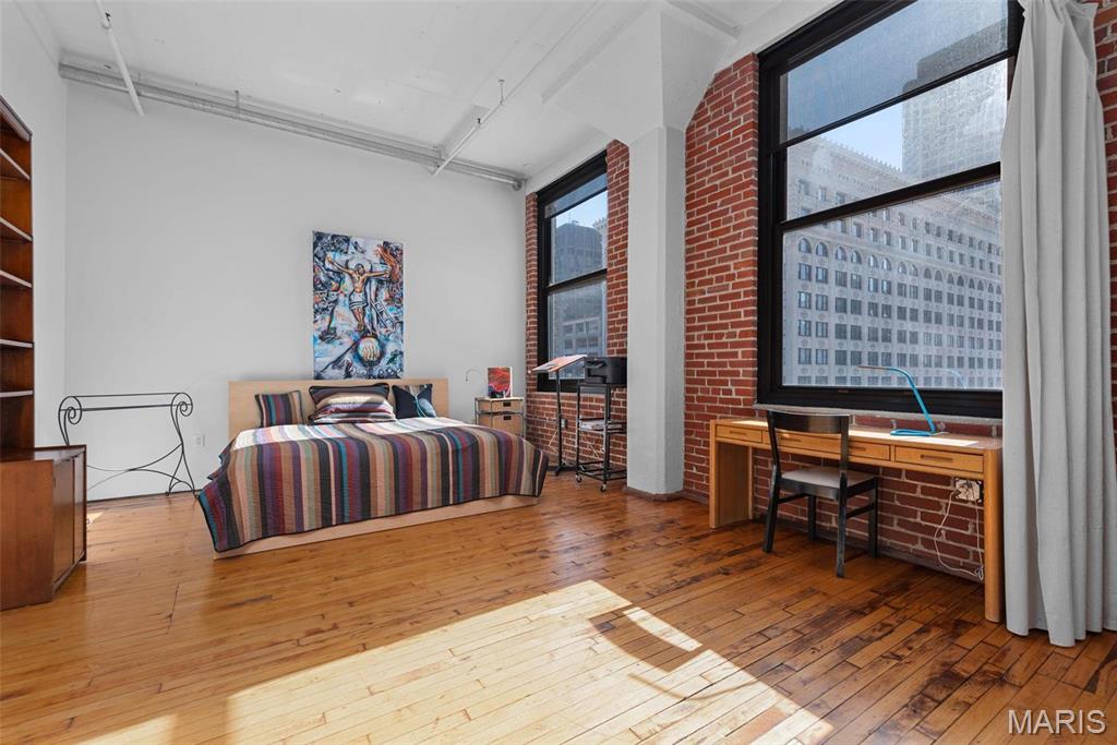 1010 Saint Charles Street Unit: 904