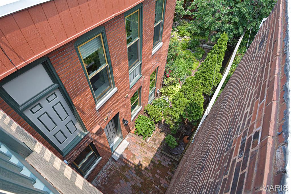 805 Allen Avenue