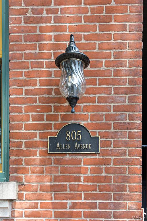 805 Allen Avenue
