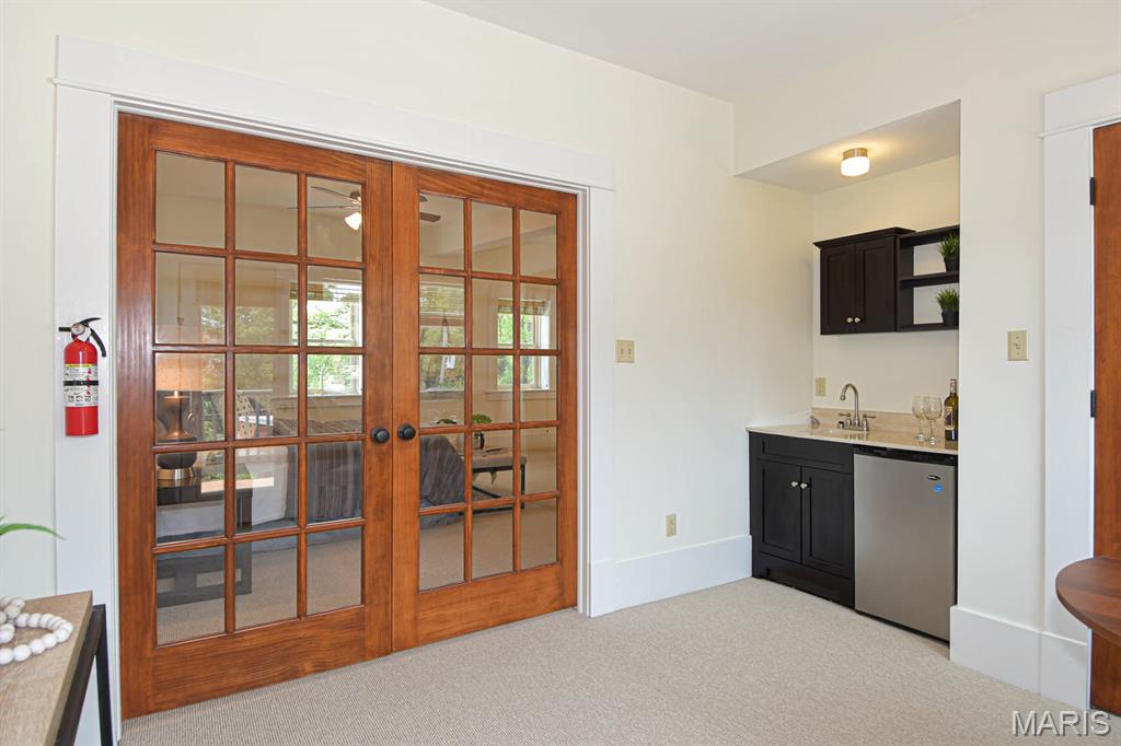805 Allen Avenue