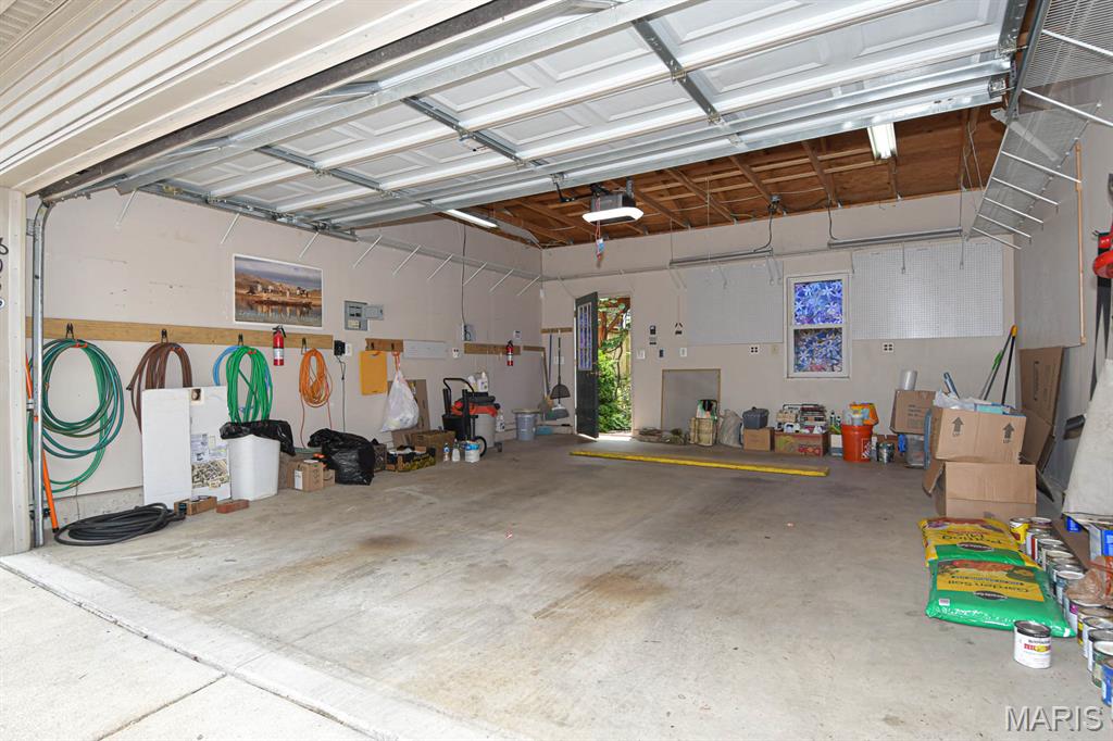 805 Allen Avenue