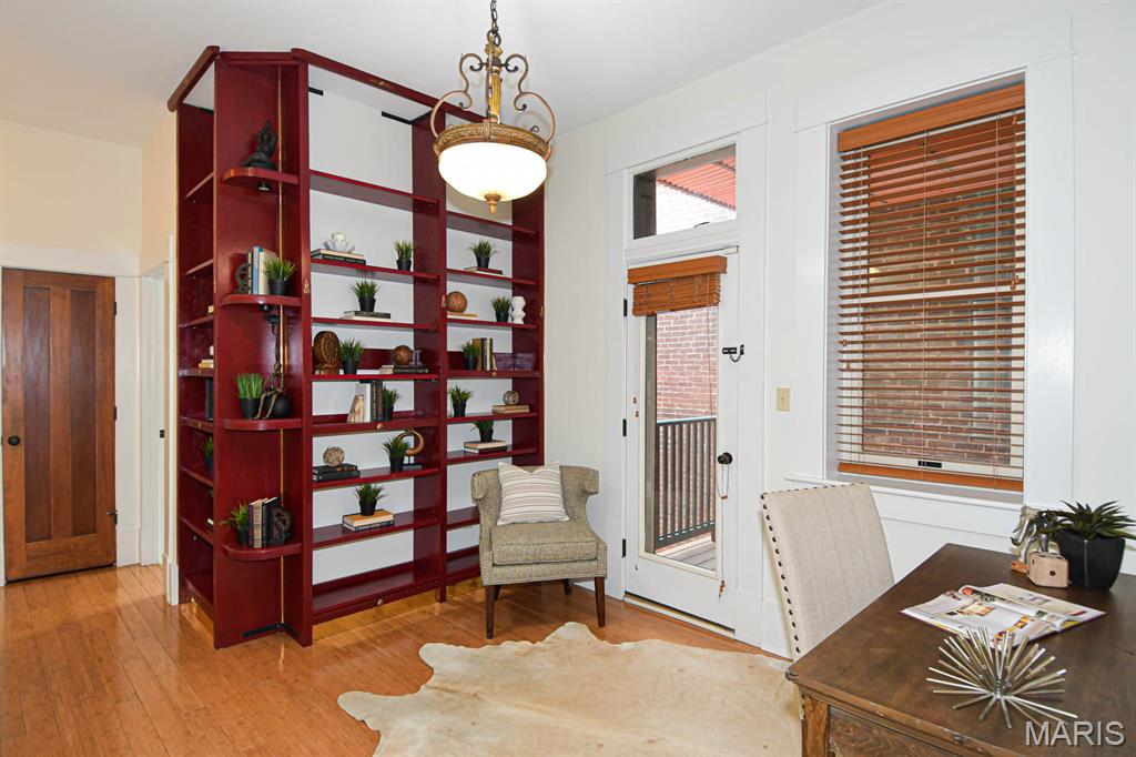 805 Allen Avenue
