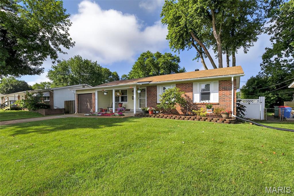 1080 Lees Lane