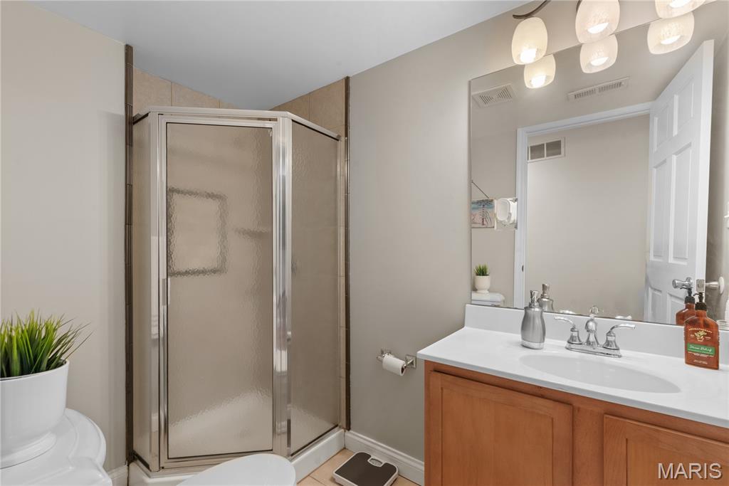 4317 Maryland Avenue Unit: 1E