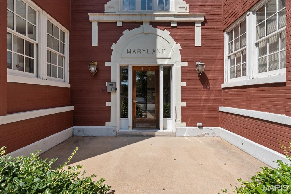4317 Maryland Avenue Unit: 1E