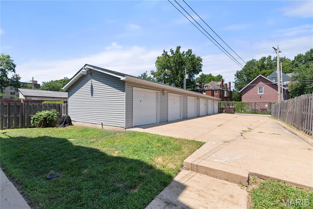 4317 Maryland Avenue Unit: 1E
