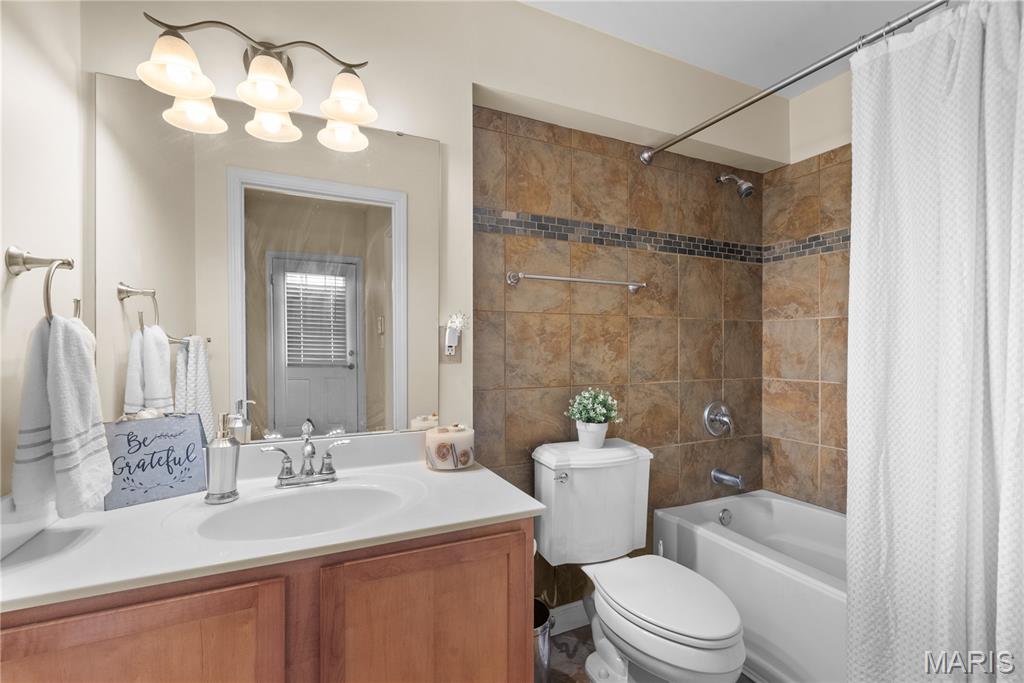 4317 Maryland Avenue Unit: 1E