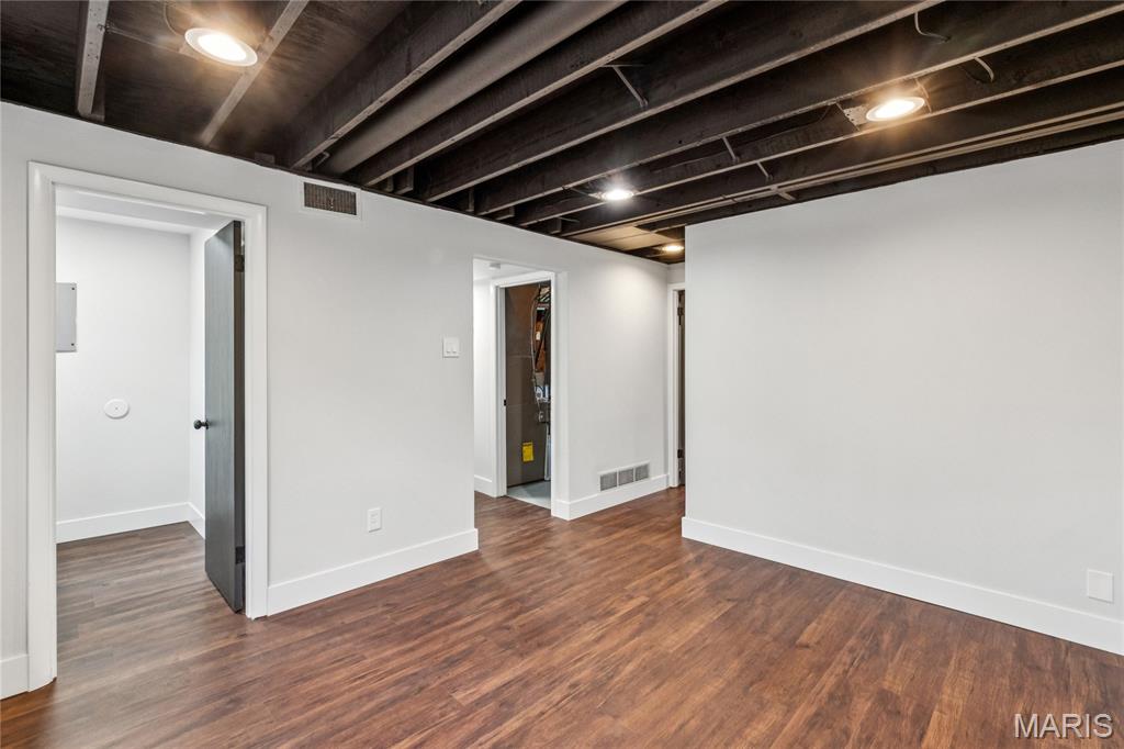 1910 Apple Blossom Court