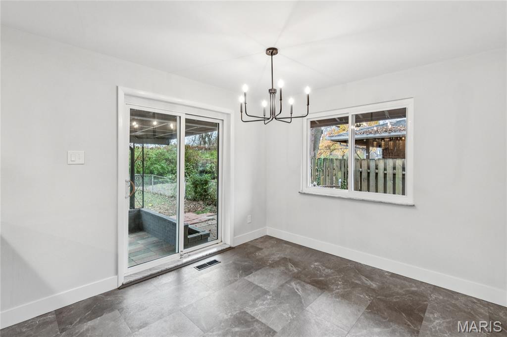 1910 Apple Blossom Court