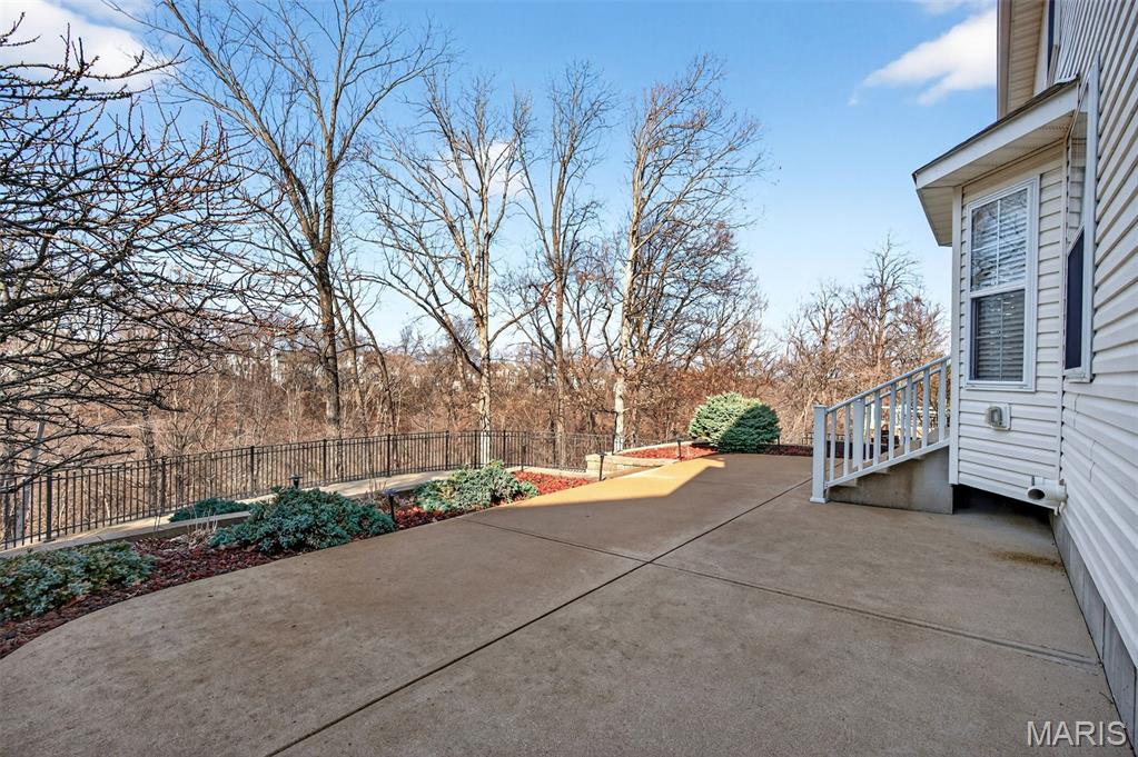 295 Romaine Spring View