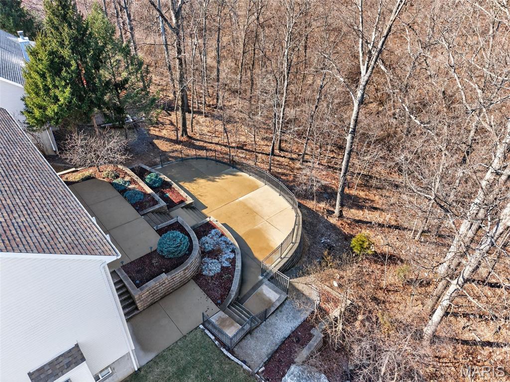 295 Romaine Spring View