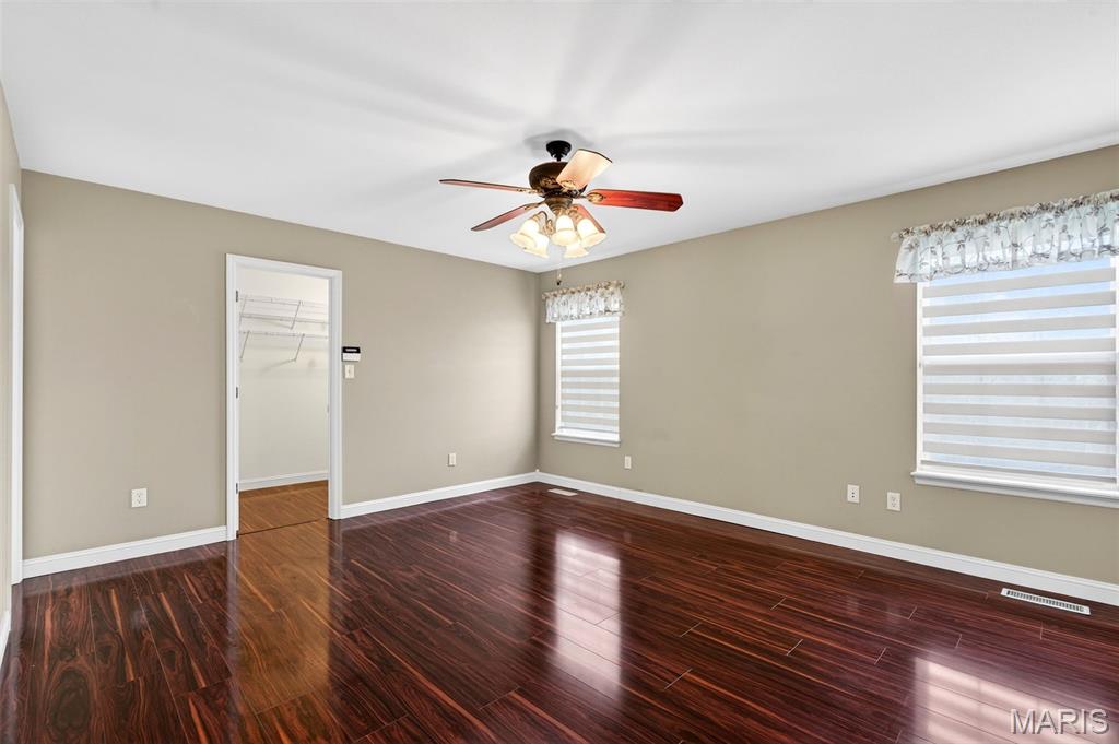 295 Romaine Spring View