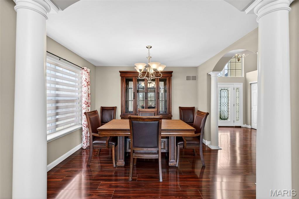 295 Romaine Spring View