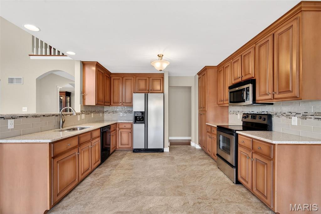 295 Romaine Spring View