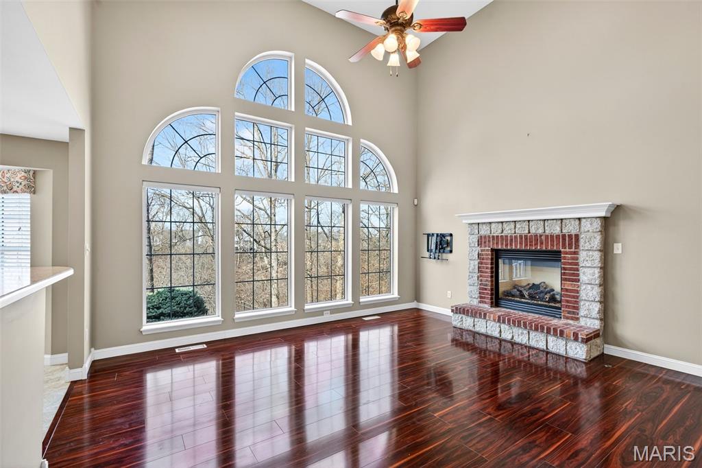 295 Romaine Spring View