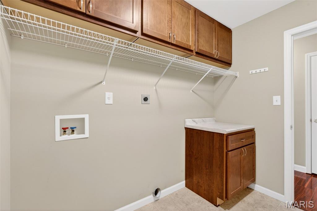 295 Romaine Spring View