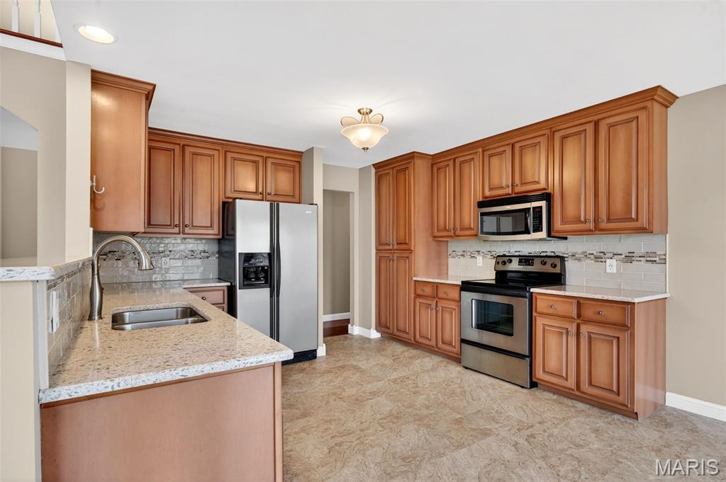 295 Romaine Spring View