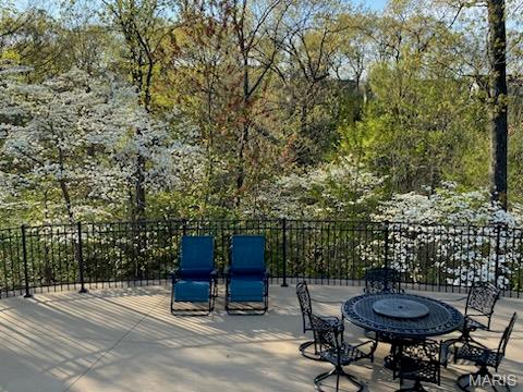 295 Romaine Spring View