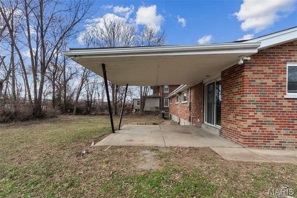 6064 W Cabanne Place