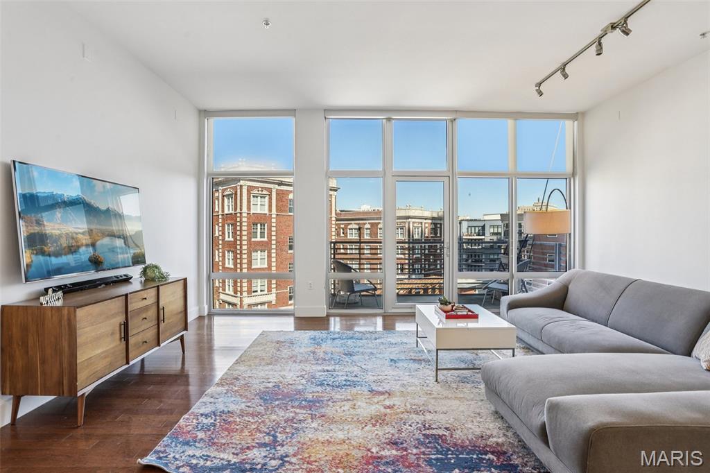 9 N Euclid Avenue Unit: 612